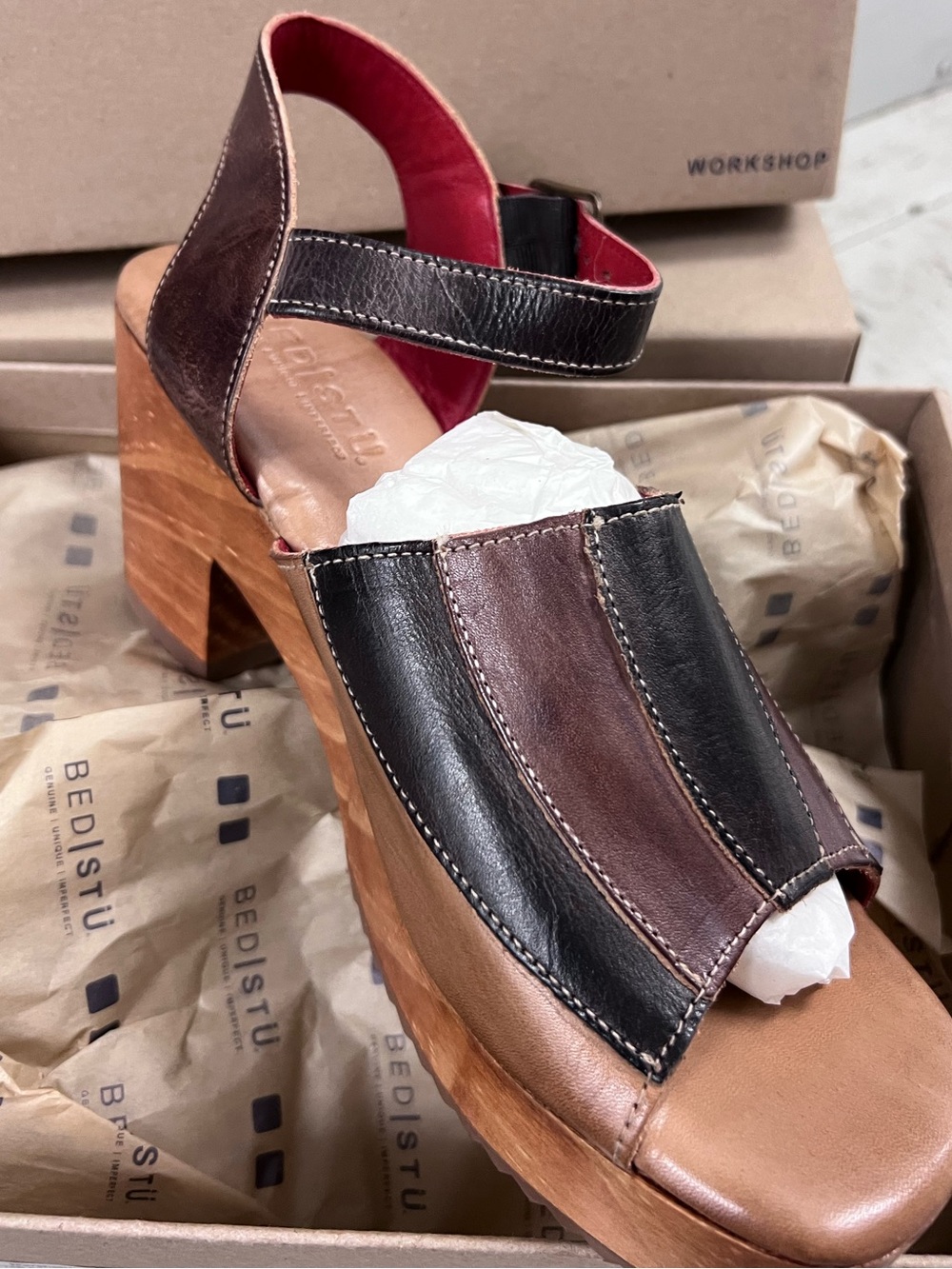 SOLD OUT
Bed Stu Jetsetter Clog Sandals Cold Brew Rustic NEW - Picture 13 of 16